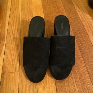 American eagle block heel suede sandals